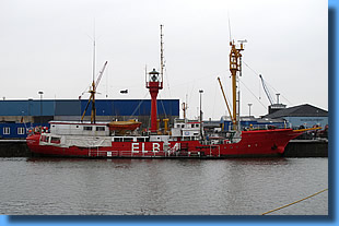 Feuerschiff Elbe1 am Winterliegeplatz neuer Fischereihafen